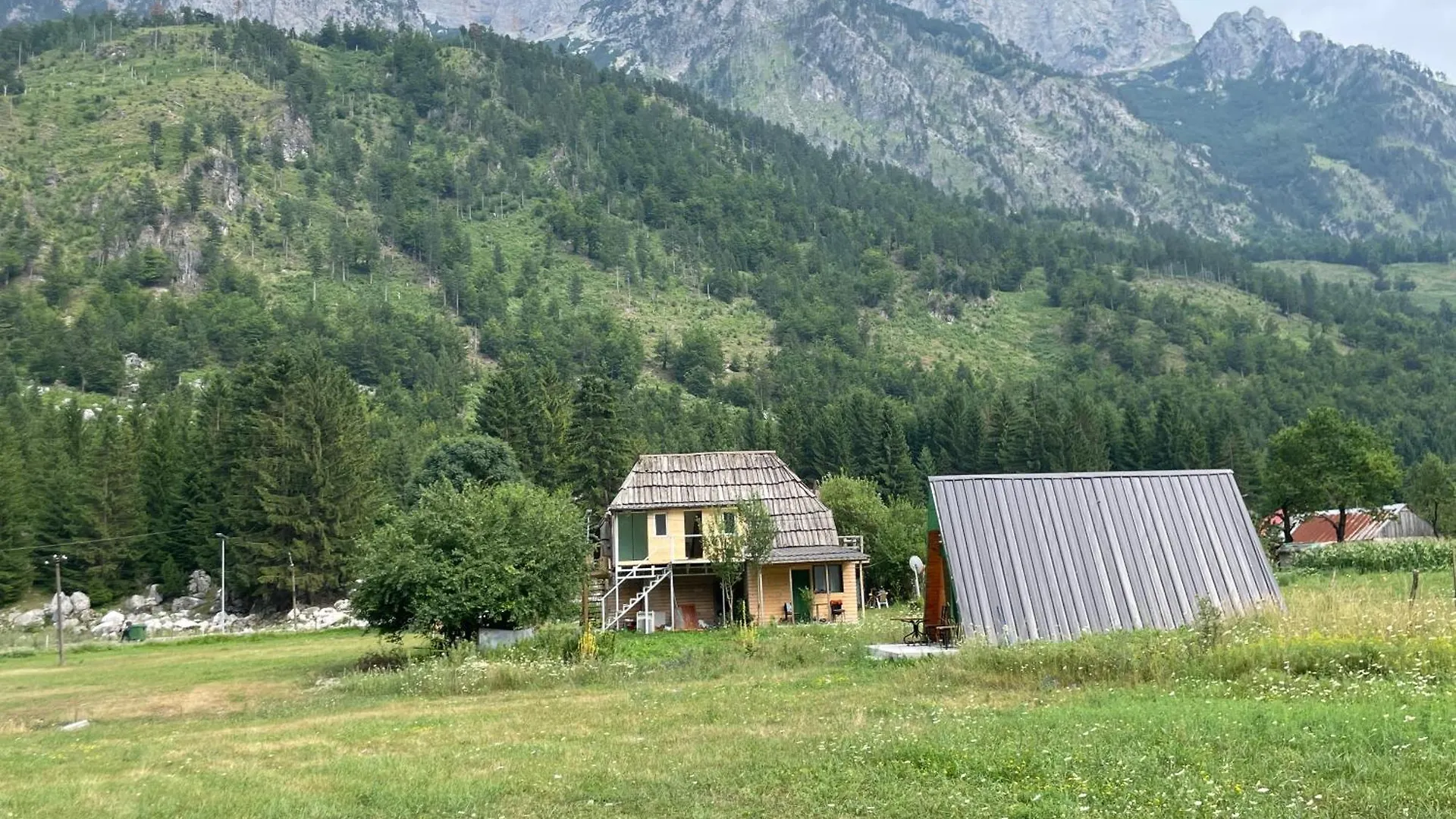 Bujtina2 Hotel Valbona Vendégház